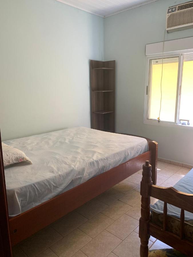 Casa Agradavel Ha 80 Metros Praia Toninhas Убатуба Екстериор снимка